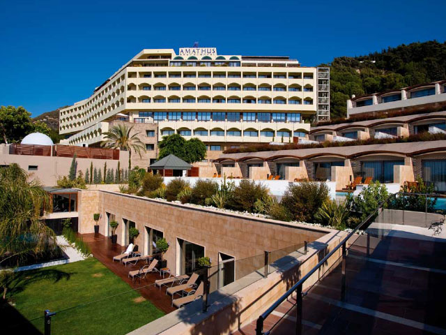 Amathus Elite Suites Uses Reputize In-Stay Surveys to Capture Guest Reviews